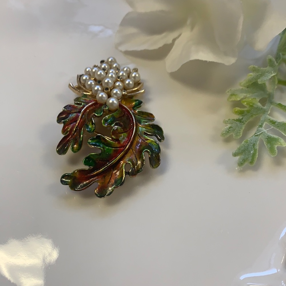 arthur pepper brooch